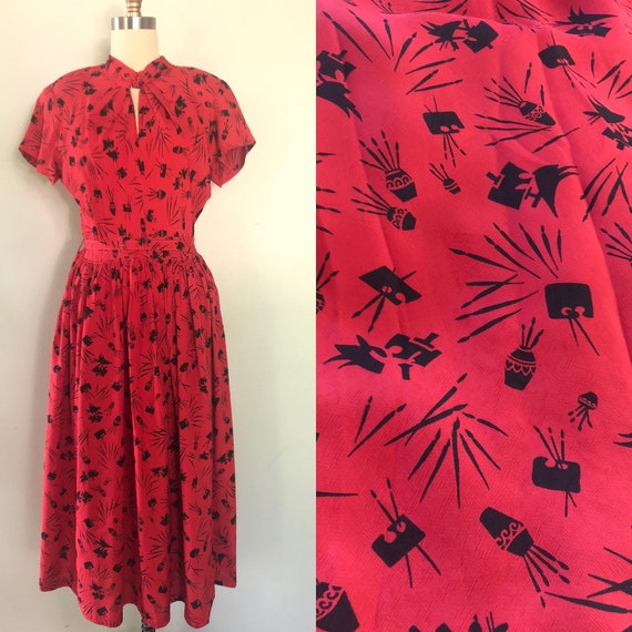 Vintage 1940's 1950s Rayon Novelty Print Dress Art