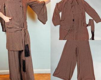Vintage 1920s 1930s Loungewear Two Piece Set Jacket and Pants Suit Pajamas Fringe Deco Print