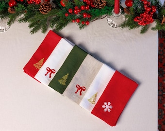 Embroidered Christmas Linen Napkin Set – Rustic Holiday Table Decor