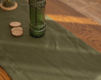 Grön volangduk i linne – 100 % naturligt linne | Elegant och rustik bordsdekoration | Olika storlekar och färger