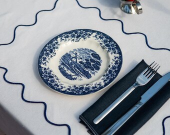 Manteles individuales de algodón natural bordado con ribete azul: mantelería rústica de estilo rústico / Decoración de mesa bohemia acogedora / Regalo para amantes del hogar