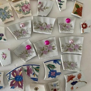 Broken China Tiles Flowers Butterflies Jewelry Crafting Half Dome Pearls FREE SHIP Bild 5