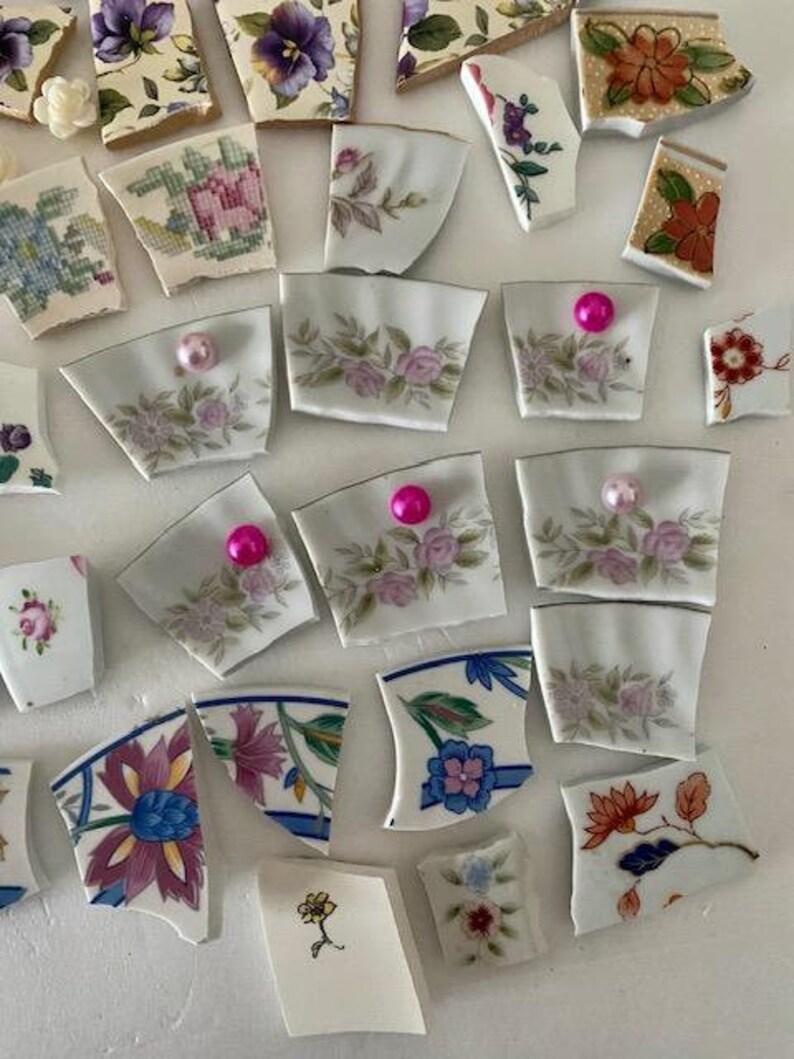 Broken China Tiles Flowers Butterflies Jewelry Crafting Half Dome Pearls FREE SHIP Bild 5