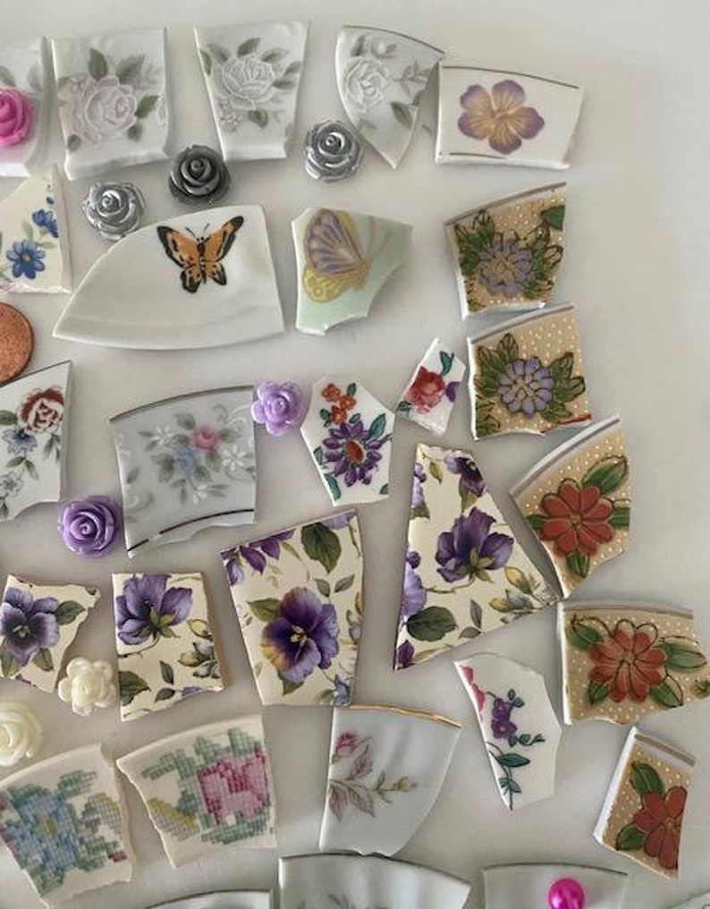 Broken China Tiles Flowers Butterflies Jewelry Crafting Half Dome Pearls FREE SHIP Bild 3
