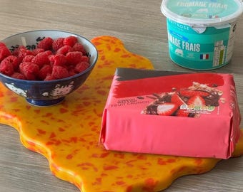 Wavy Chopping Board: Colorful Serveware Board Sustainable Kitchen Tableware Recycled Plastic Cutting