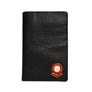 Könnte beinhalten: Schwarze Ledergeldbörse mit einem goldenen und roten Fußballwappen mit dem Text "The Heart of Midlothian The Hearts".