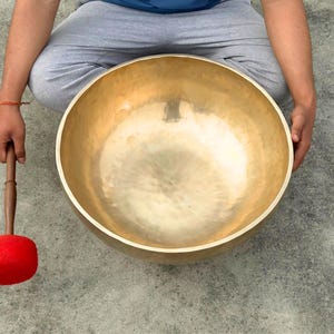 Mastercrafted Grand Standing Singing Bowl – Hand Hammered in Nepal - For Group Healing,  Sound Therapy and  Meditation Practice