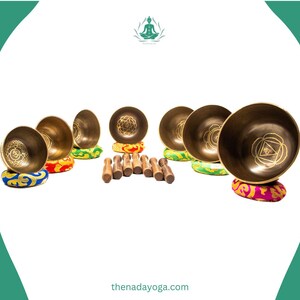 7 Chakra Singing Bowl Set – Handmade Tibetan Sound Healing Bowls for Meditation, Yoga, Chakra Balancing & Mindfulness