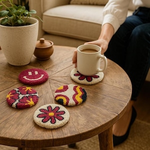 Punch Needle Coaster: Retro Daisy & Smile Face - Boho Coffee Decor