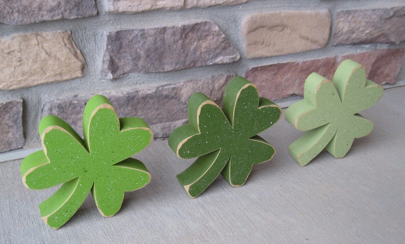 Free standing CLOVER or SHAMROCK SET of 3 for St. Patricks day and home decor image 3