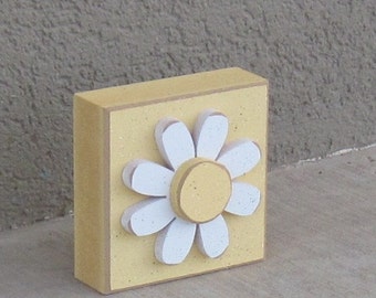 Yellow 3-1/2 inch SQUARE DAISY BLOCK for Easter, Spring, girl room and home decor