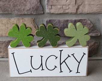 White LUCKY BLOCK mit 3 Klee für St. Patricks Day und Wohnkultur
