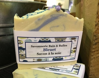 Savon à la soie Bleuet, fait main, blueberry, bleu, muffin au bleuet, blueberry muffin