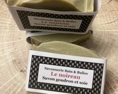 Savon avec argile, goudron, pine tar soap, savon doux, peaux atopiques, cheveux, visage, corps, rasage, shave soap, tar