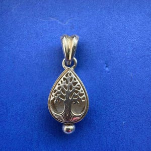 Personalized Sterling Silver Essential Oil Diffuser Necklace, Teardrop Aromatherapy Pendant, Jewelry Gift for Her, Silver Diffuser Necklace