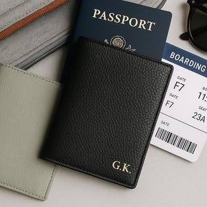 Porta-passaporte personalizado em couro | Nome personalizado | Presente para ela | Presente personalizado para amigos e familiares | Capa para passaporte para acessórios de viagem