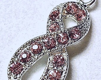 Colgante de lazo de concienciación en plata brillante con cristales austriacos rosas