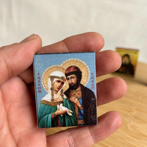Small wooden pocket icon Saint Peter and Fevronia in premium quality handmade faithful copy of an orthodox byzantine travel icon