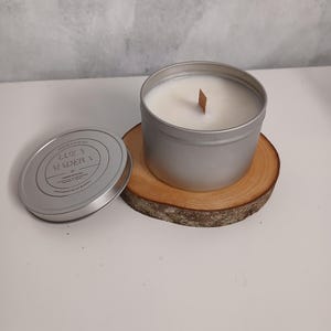 Scented soy candle in a tin