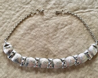 VINTAGE LINK NECKLACE, Choker, Silvertone , Rescued, Repurposed, Upcycled Jewelry