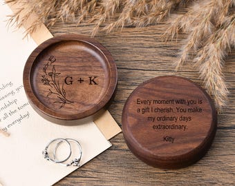Wedding Walnut Wood Ring Dish, Custom Round Wood Ring Dish, Engagement Ring Holder, Wedding Ring Tray, Wedding Gift, Bridal Party Gift