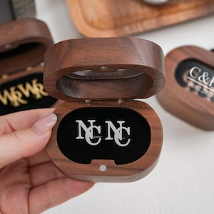 Personalized Groomsmen Cufflinks, Custom Initial Cufflinks for Groomsmen, Groomsmen Gifts, Groomsmen Proposal, Best Man Gift, Bachelor Party