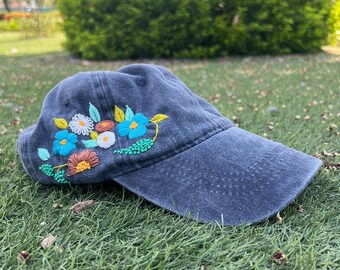 Floral Embroidered Denim Baseball Cap: Vintage Style 