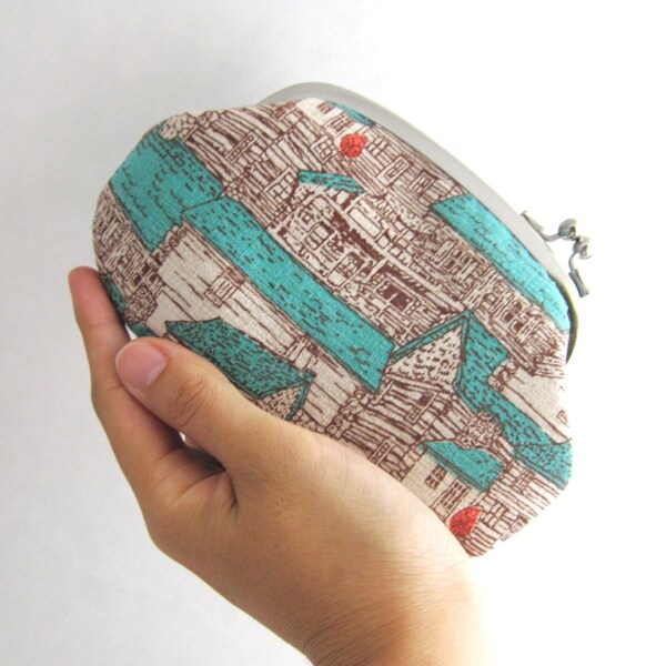 Sidelock Frame Purse Wallet - House