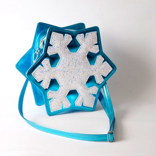 snowflake bag, christmas bag, cross-body bag, acnh bag, animal crossing snowflake pochette