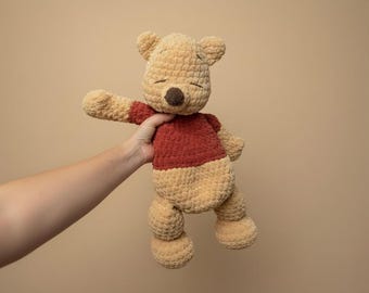 Muñeco de peluche vintage de crochet inspirado en Winnie the Pooh *hecho a pedido*