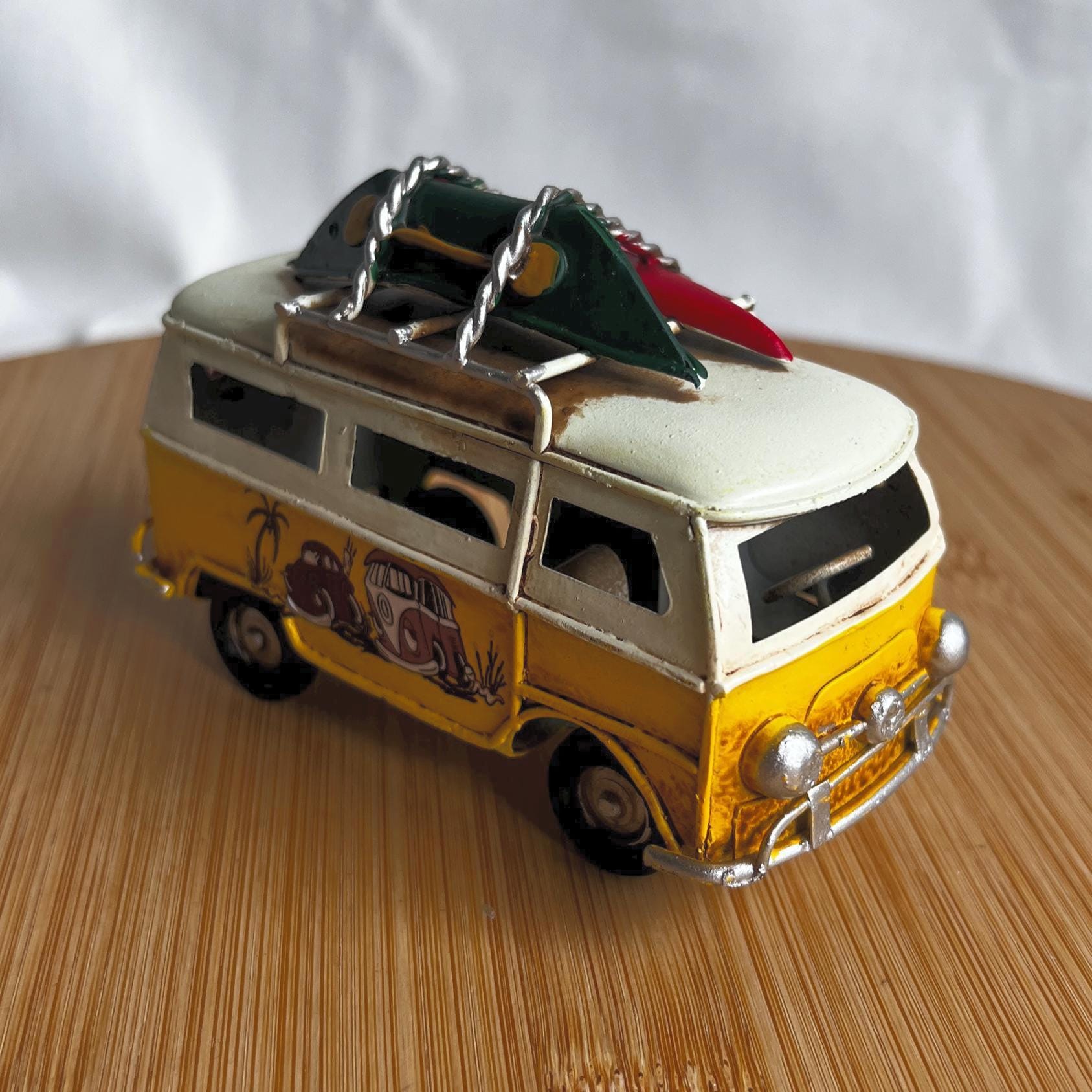 Fahrzeugmodell Hippie Line VW Bus grün, von Maisto / NEU (Neu und