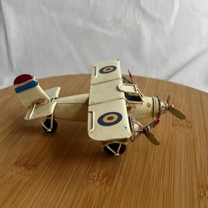 VINTAGE BEIGE AIRPLANE / Old Classic Metal Model / Plane Toy / Gift Idea for Pilot / Home Decor / Collector Item