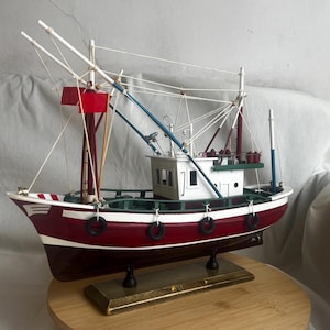 MERLUCERA FISHING BOAT Decoration / Wooden Boat / Vintage Art / Nautical Deco / Table & Library Decoration