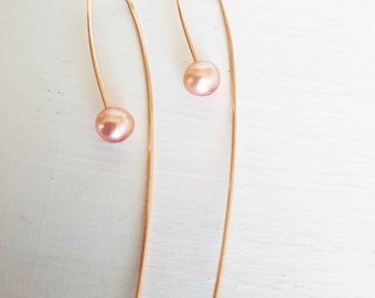 Floating Pink Pearl Earrings, Arc Threader Earring, Minimalist Earrings, Modern Earrings, Open Hoop, Pearl Threaders, Pink Fresh Water Pearl