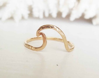 Ocean Wave Ring, 14K Gold Wave Ring, Mermaid Ring, Summer Ring, Blue Wave Jewelry, Stackable Hammered Ring, Everyday Rings, Minimalist Rings