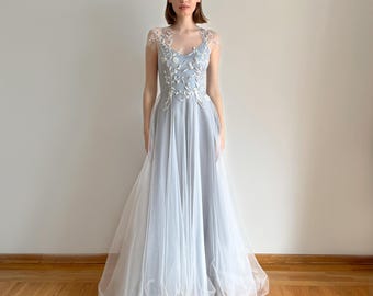 Blue Wedding Dress with Floral Embroidery – Tulle Bridal Gown with Open Back