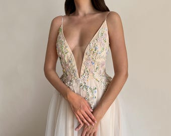 Embroidered wedding dress, floral wedding dress, tulle wedding dress, fairy wedding dress, deep V — | COURTNEY |