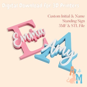 Puede incluir: Letreros con nombres personalizados en rosa y azul para impresoras 3D. Los letreros presentan los nombres "Emma" y "Amy" en escritura blanca, con las letras "E" y "A" en rosa y azul. La imagen también incluye el texto "Digital Download for 3D Printers".