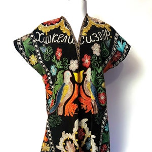 Unusual Embroidered Dress Uzbek Suzani Chapan Special Event Tunic Dress Vintage 80s  Size Large