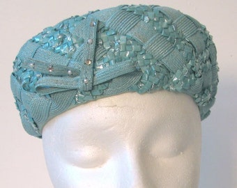 Vintage 1950s Aqua Blue Fine Straw & Raffia Pillbox Hat with Decorated Bow NWT