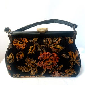 Vintage 1960s Carpet Bag Handbag Purse Satchel Shape