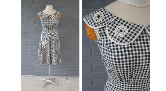 1950s Gingham Sundress with Appliqued Daisies