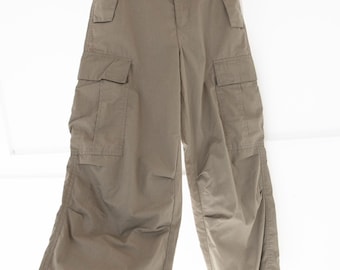 Khakifarbene Cargohose Frauen Größe XS / W26, 2000er Jahre Militär Hose mit vielen Taschen, Vintage Haremshose
