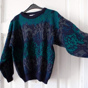 90s Knitted wool sweater made in ITALY Vintage abstract print baggy jumper men size S Navy blue teal baroque pattern knitted sweater woman M