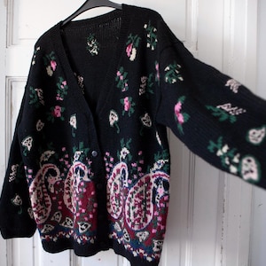 Vintage Black floral wool cardigan women size L, Baggy, oversized, deep V neck sweater jacket, 90s wool button closure cardigan