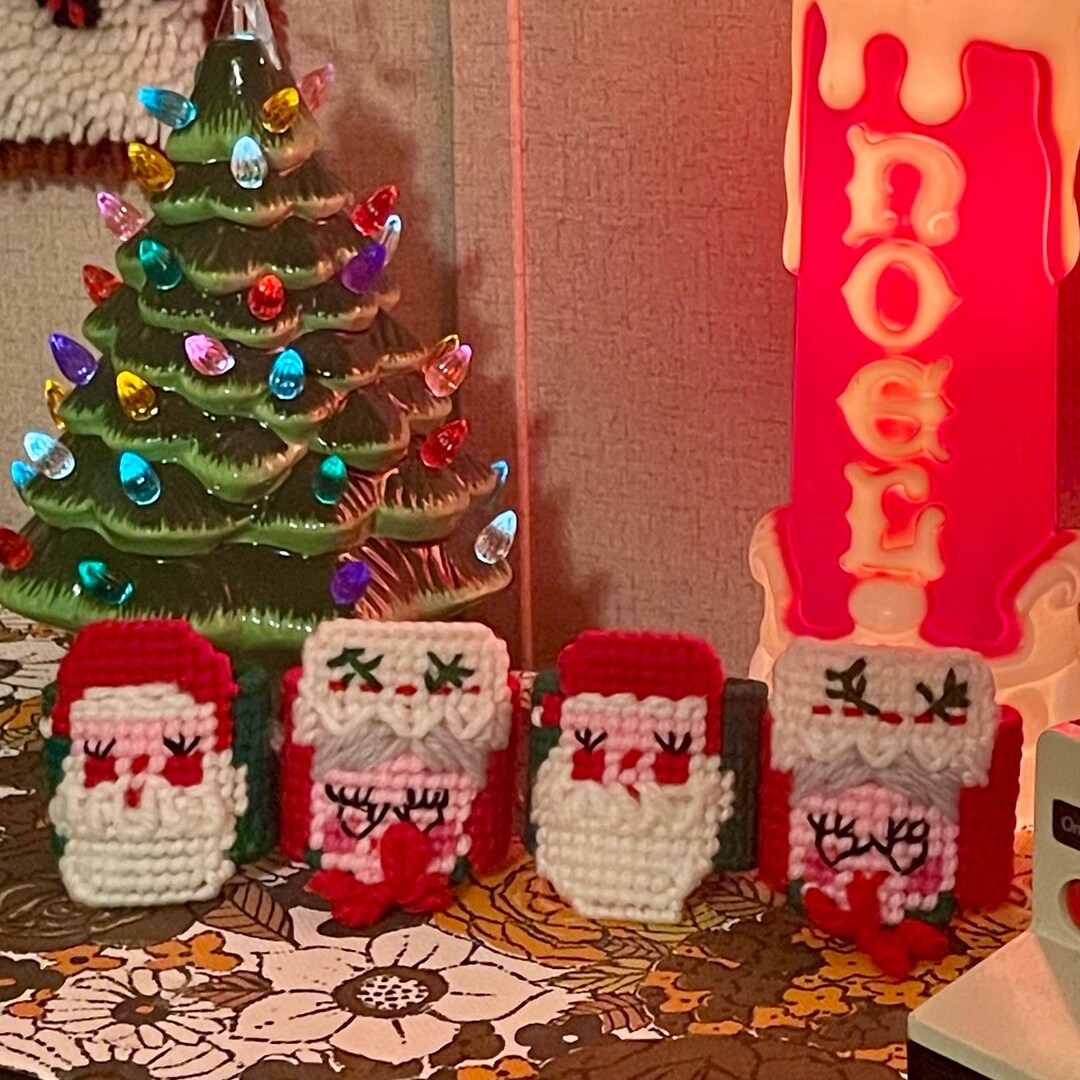 Vintage Handmade Christmas Napkin Rings - Santa and Mrs. Claus - Set of ...