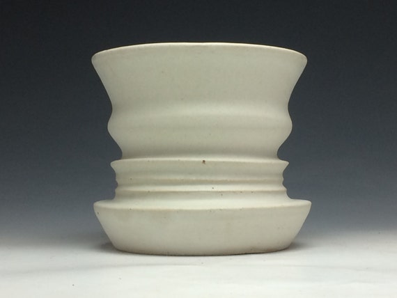 Op Art Vase Double Face Negative Space Profile Heads Ikebana Etsy