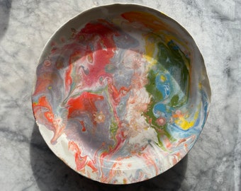 Marbled plate ceramic art pottery platter with colored porcelain slip, clear glazed marbled fluid painting serving dish