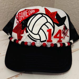 Mama Mama Trucker Cap mit Patches und Hutketten: Game Day & Sportbekleidung