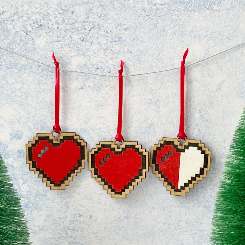 8 bit heart decorations set of 3, Pixel heart Geeky home decor, Retro gaming Programmer gift laser cut heart image 1